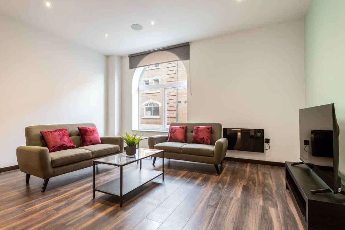 Characterful 2 Bed Apartment With Parking In Hull Kingston upon Hull Eksteriør billede