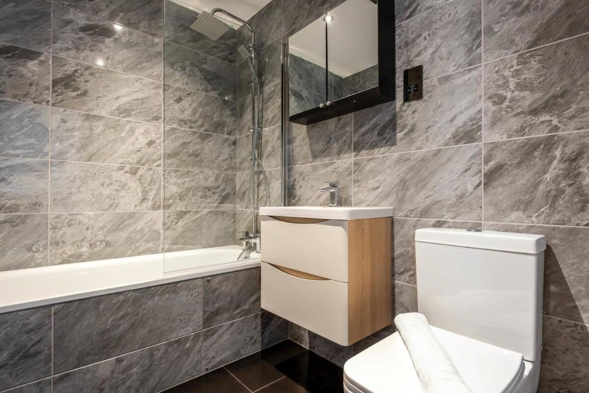 Characterful 2 Bed Apartment With Parking In Hull Kingston upon Hull Eksteriør billede